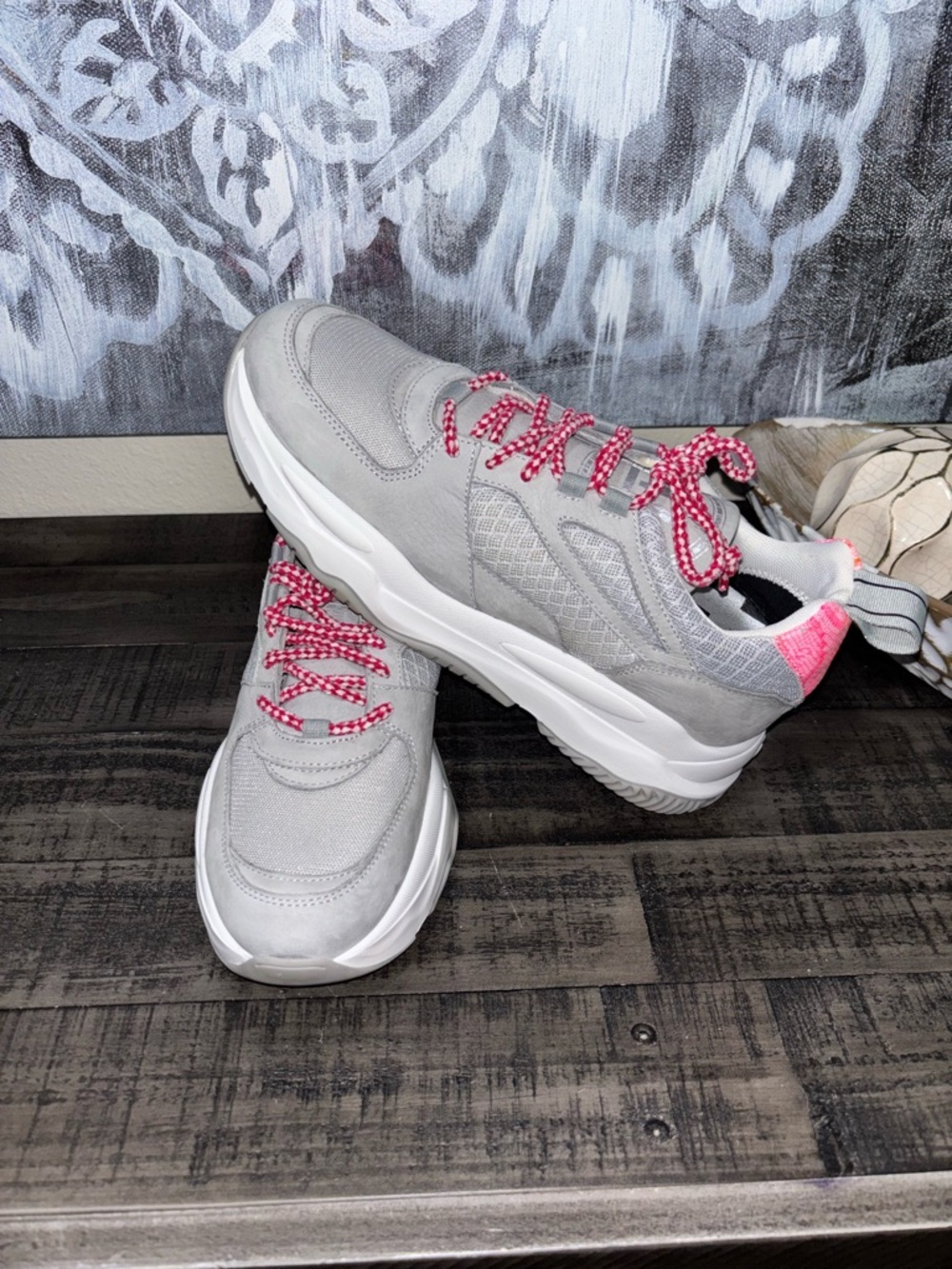 P448 Luke sneakers New without Box 
Womens SZ 39​ - Picture 12 of 14